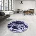 Round Patterned Blue Rug in a Office, pat836blu