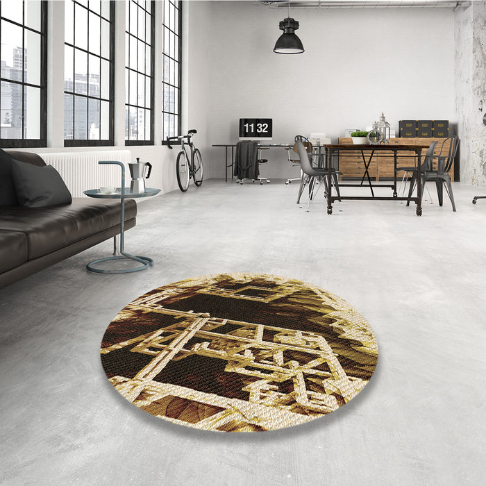 Round Patterned Bakers Brown Rug in a Office, pat836brn
