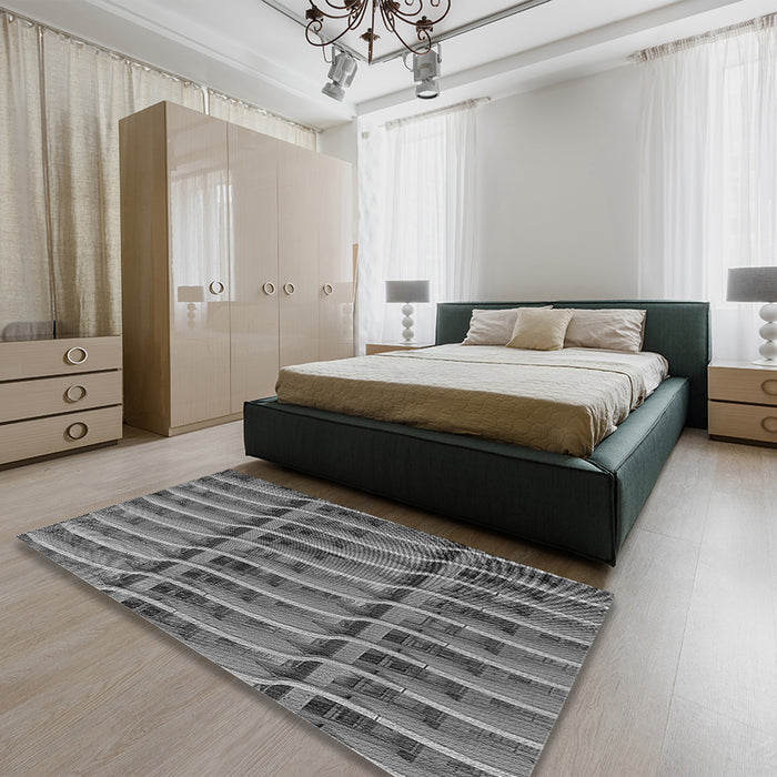 Patterned Gray Rug in a Bedroom, pat839gry