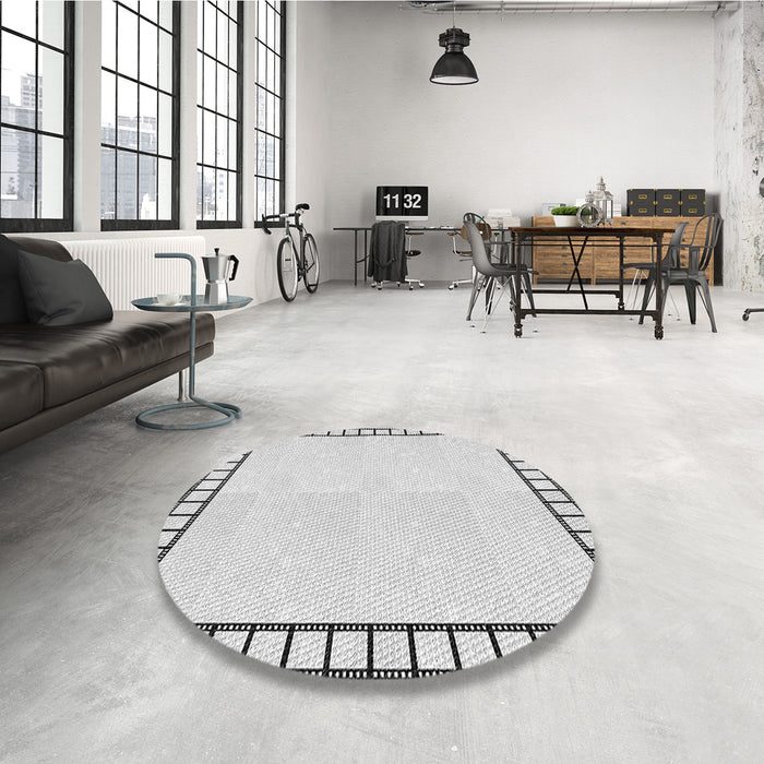 Round Patterned Platinum Gray Rug in a Office, pat84gry