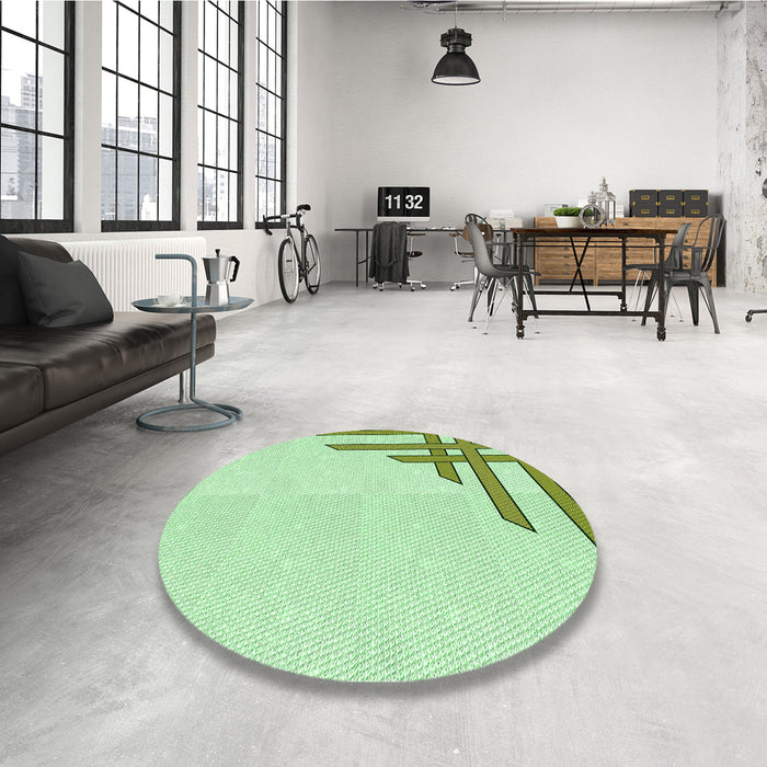 Round Patterned Green Rug in a Office, pat842grn