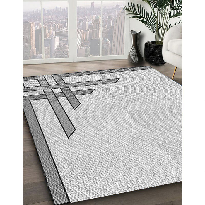 Patterned Platinum Gray Rug in Family Room, pat842gry