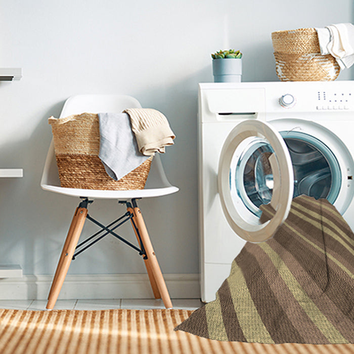 Machine Washable Transitional Metallic Gold Rug in a Washing Machine, wshpat848brn