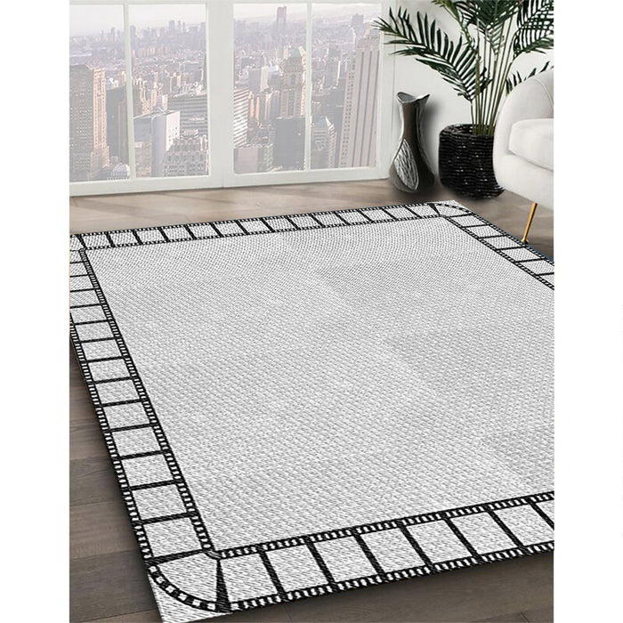 Patterned Off-White Novelty Rug in Family Room, pat84