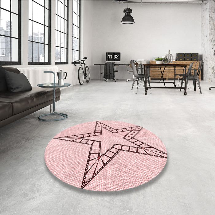 Round Patterned Pink Rug in a Office, pat85rd