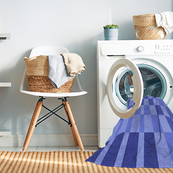 Machine Washable Transitional Sky Blue Rug in a Washing Machine, wshpat850blu