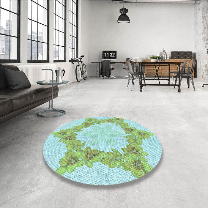 Round Patterned Light Aquamarine Green Rug in a Office, pat858lblu