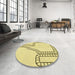 Round Patterned Sun Yellow Rug in a Office, pat86yw