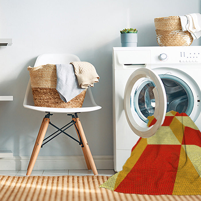 Machine Washable Transitional Bold Yellow Rug in a Washing Machine, wshpat860yw