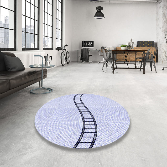 Round Patterned Denim Blue Rug in a Office, pat87blu