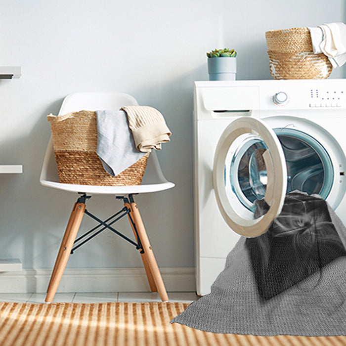 Machine Washable Transitional Cloud Gray Rug in a Washing Machine, wshpat871gry