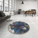 Round Machine Washable Transitional Gunmetal Gray Rug in a Office, wshpat872