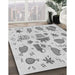 Machine Washable Transitional Platinum Gray Rug in a Family Room, wshpat884gry