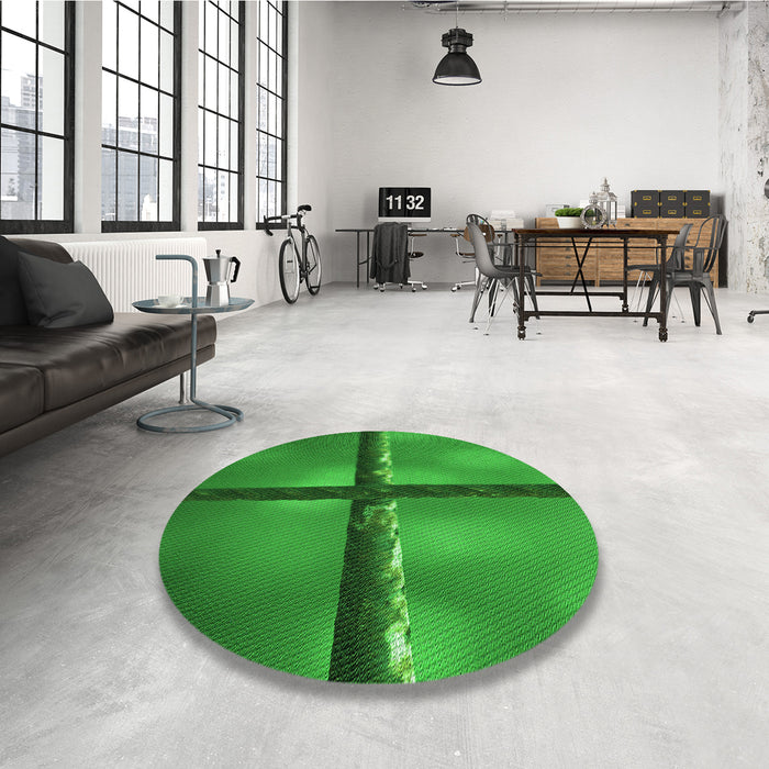 Round Patterned Green Rug in a Office, pat892grn