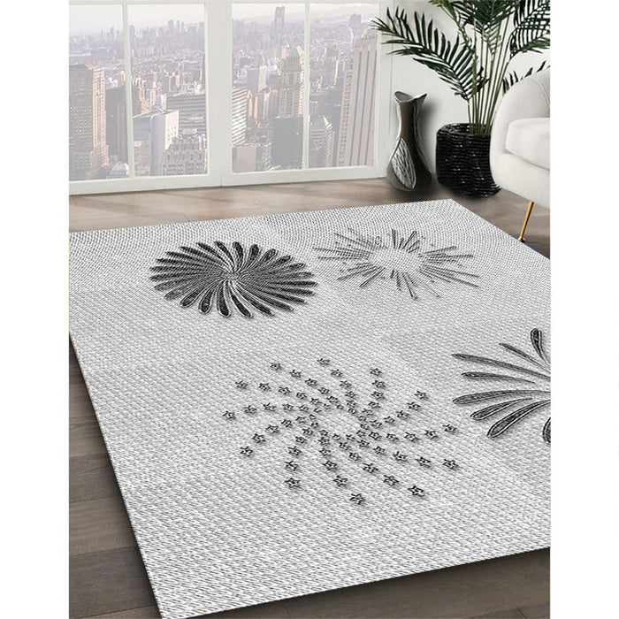 Patterned Platinum Gray Rug in Family Room, pat903gry