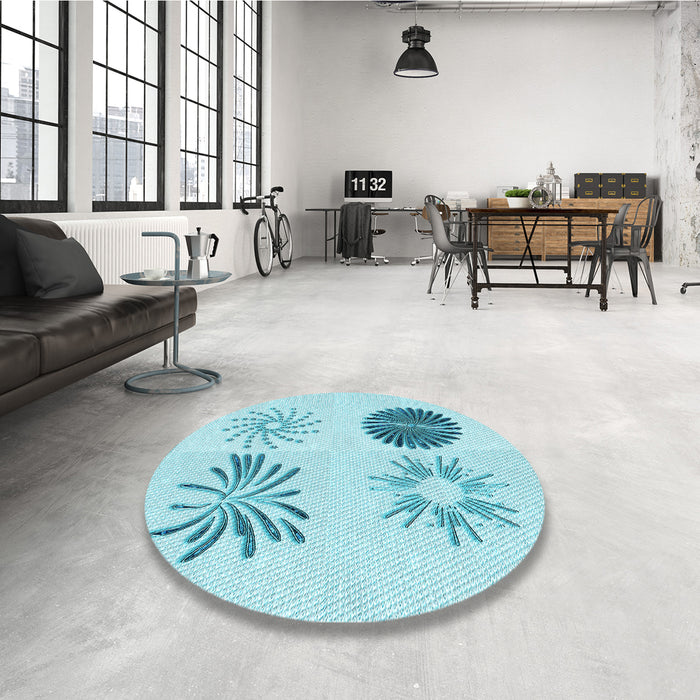 Round Patterned Electric Blue Rug in a Office, pat903lblu