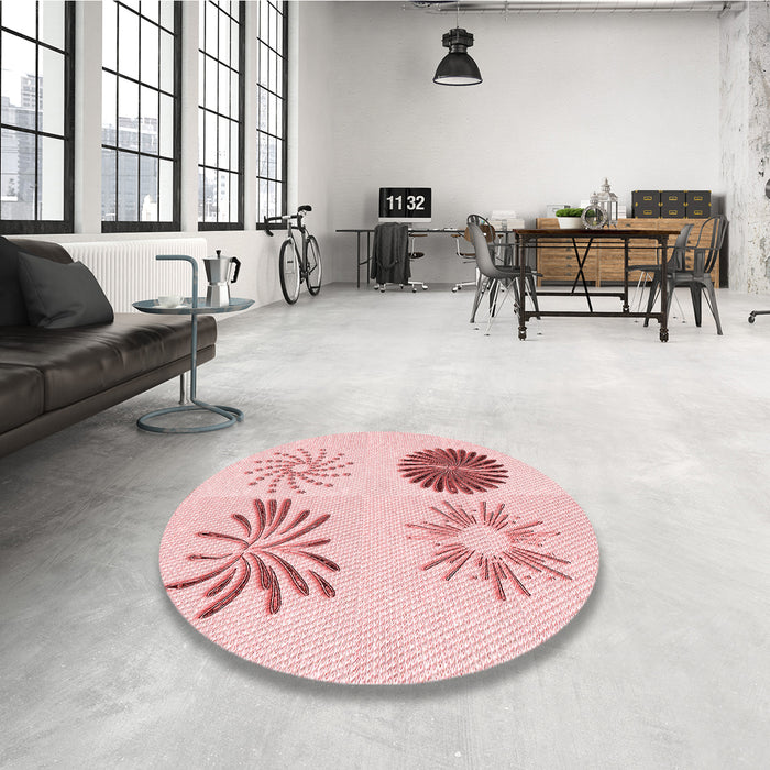 Round Patterned Light Rose Pink Rug in a Office, pat903rd