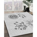 Machine Washable Transitional Platinum Gray Rug in a Family Room, wshpat905gry