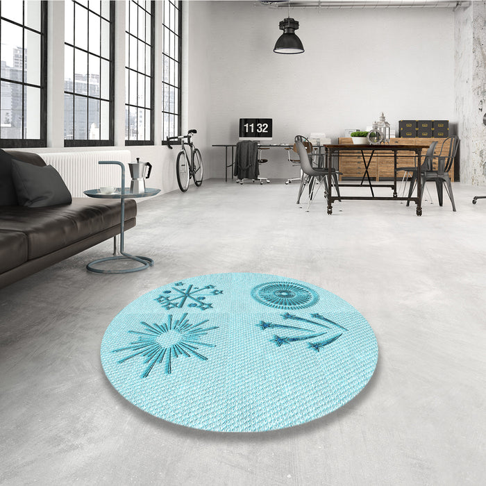 Round Patterned Electric Blue Rug in a Office, pat905lblu