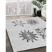 Machine Washable Transitional Platinum Gray Rug in a Family Room, wshpat906gry