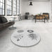 Round Patterned Platinum Gray Rug in a Office, pat908gry