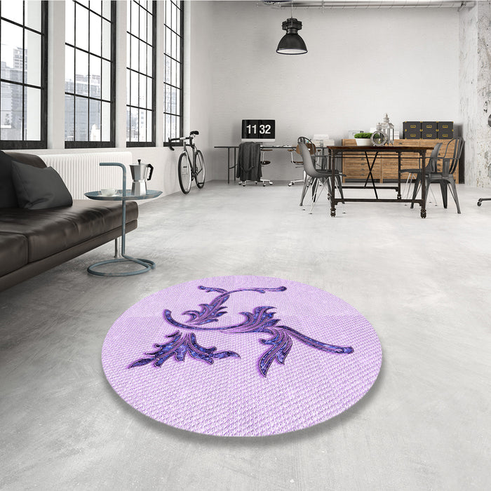 Round Patterned Purple Rug in a Office, pat913pur