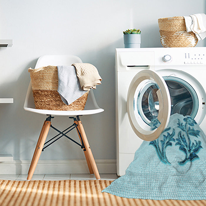 Machine Washable Transitional Electric Blue Rug in a Washing Machine, wshpat916lblu