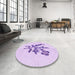 Round Patterned Purple Rug in a Office, pat917pur
