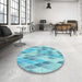 Round Patterned Macaw Blue Green Rug in a Office, pat92lblu