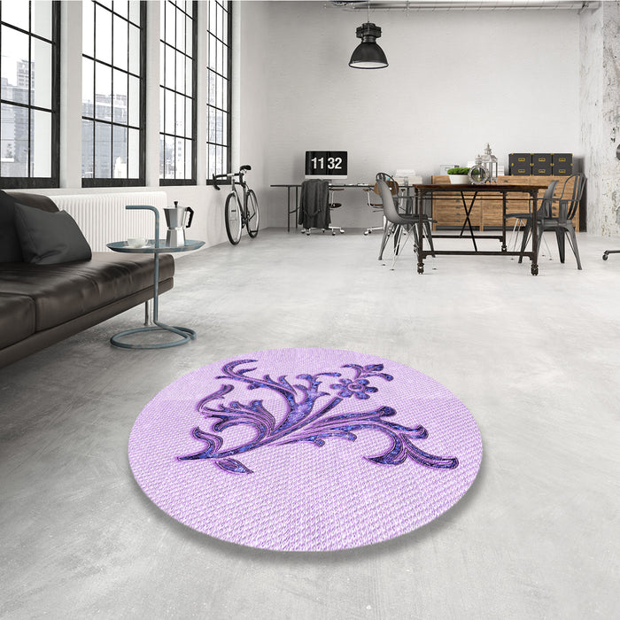 Round Patterned Purple Rug in a Office, pat922pur