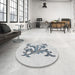 Round Machine Washable Transitional Silver Gray Rug in a Office, wshpat922