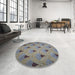 Round Machine Washable Transitional Dark Gray Rug in a Office, wshpat935