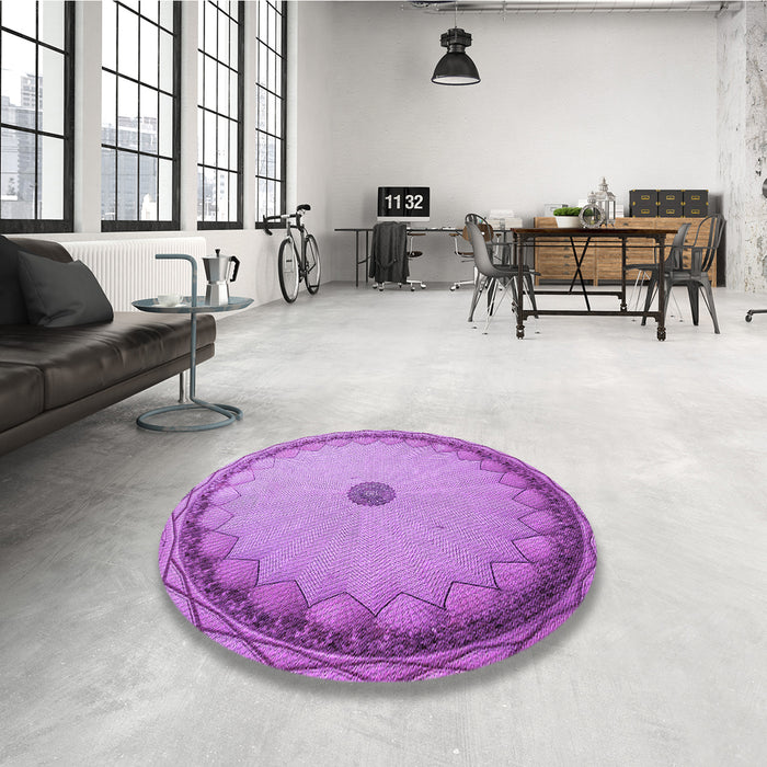 Round Patterned Violet Purple Rug in a Office, pat938pur