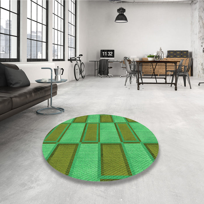 Round Patterned Seaweed Green Rug in a Office, pat962grn