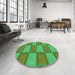 Round Patterned Seaweed Green Rug in a Office, pat962grn