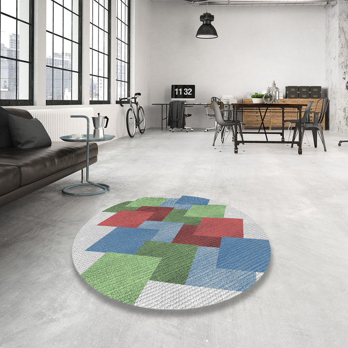 Round Patterned Ash Gray Novelty Rug in a Office, pat965