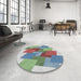 Round Patterned Ash Gray Novelty Rug in a Office, pat965