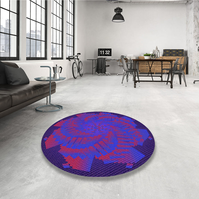 Round Patterned Amethyst Purple Rug in a Office, pat971pur