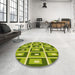 Round Patterned Green Rug in a Office, pat979yw