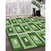 Machine Washable Transitional Shamrock Green Rug in a Family Room, wshpat979