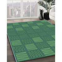 Patterned Medium Forest Green Rug, pat982lblu