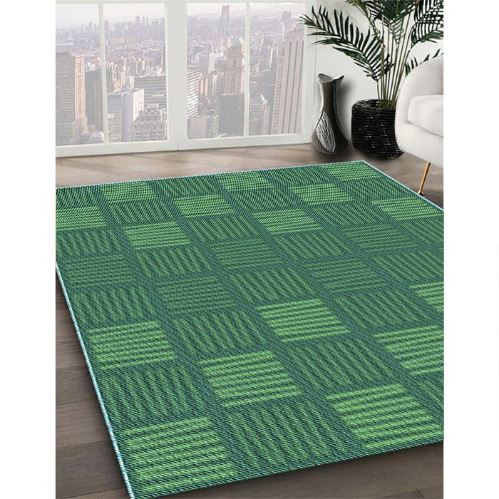Patterned Medium Forest Green Rug in Family Room, pat982lblu