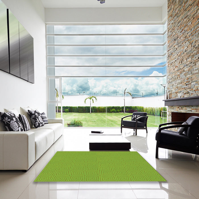 Square Patterned Green Rug in a Living Room, pat984grn