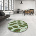 Round Machine Washable Transitional Army Green Rug in a Office, wshpat993