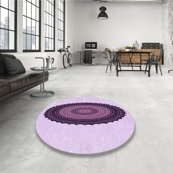 Round Patterned Orchid Purple Rug in a Office, pat996pur