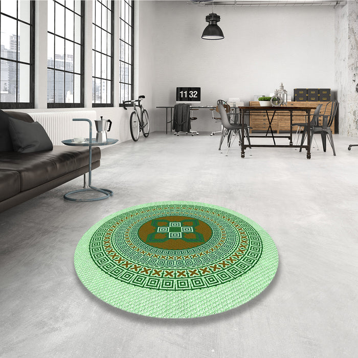 Round Patterned Green Rug in a Office, pat998grn