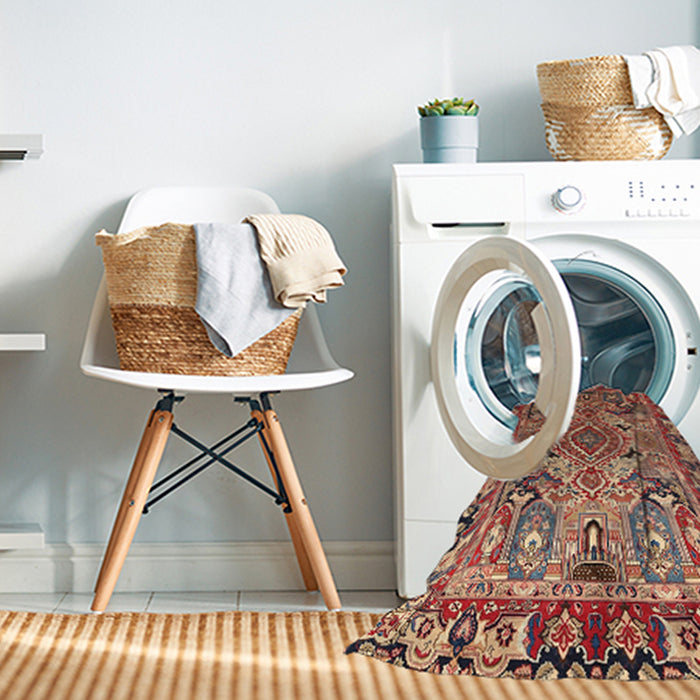 Machine Washable Traditional Saffron Red Rug in a Washing Machine, wshtr1014