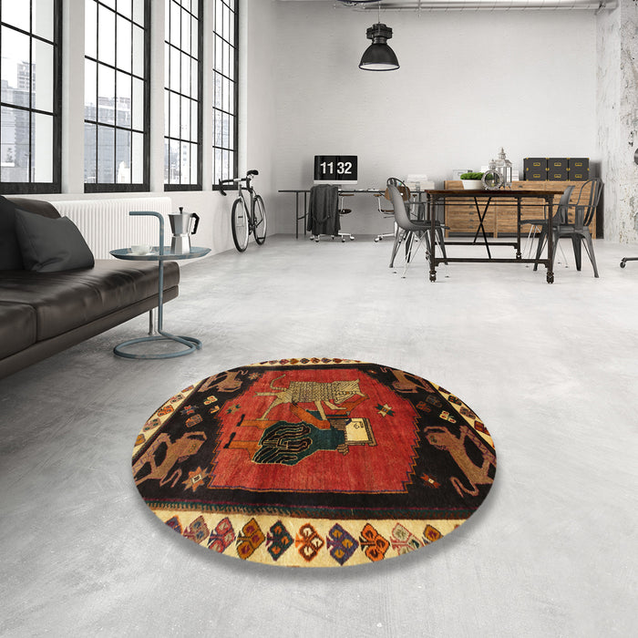 Round Machine Washable Traditional Saffron Red Rug in a Office, wshtr101