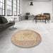 Round Machine Washable Traditional Khaki Gold Rug in a Office, wshtr1022