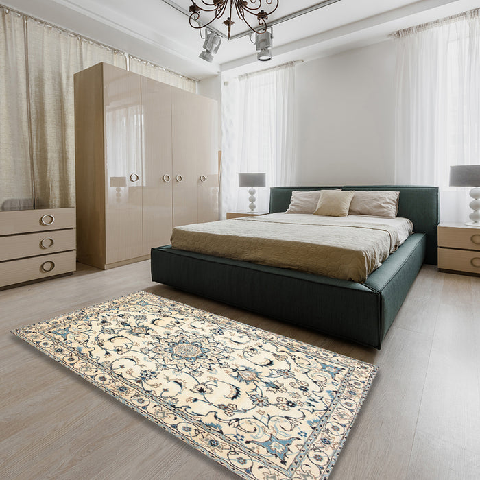 Traditional Vanilla Gold Persian Rug in a Bedroom, tr1180